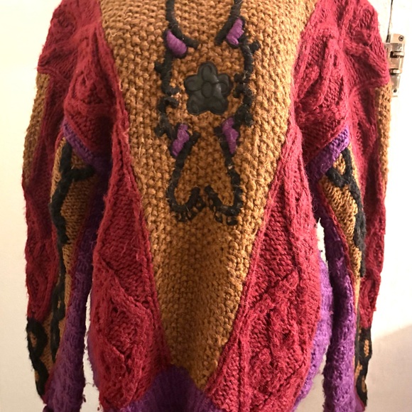 Vintage Women’s Novo Hand Knit Sweater - Picture 1 of 7